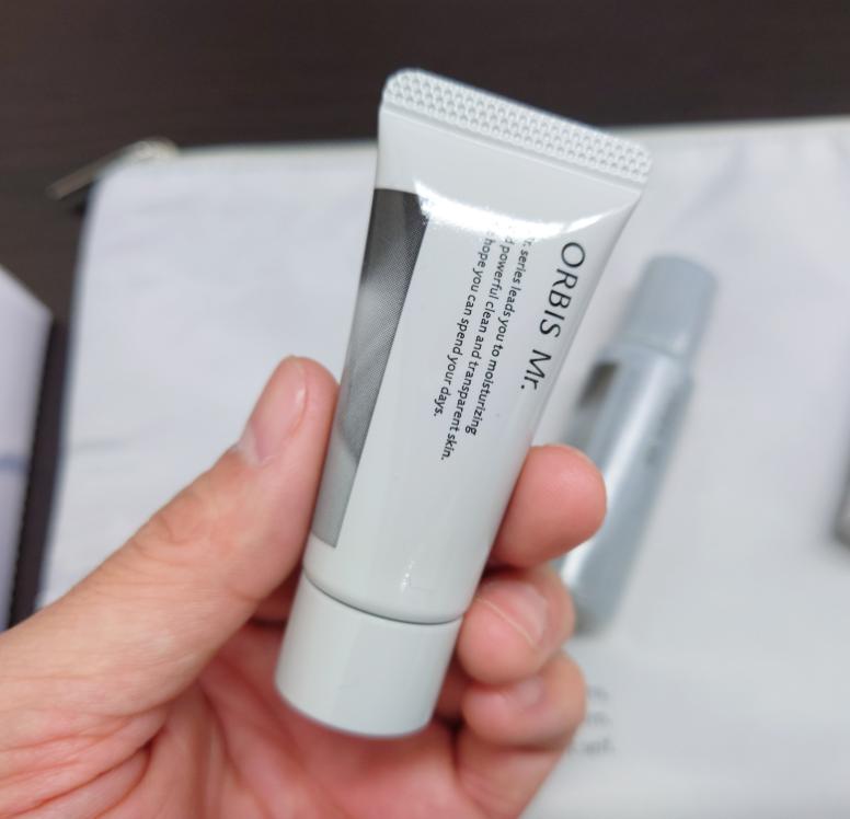 新オルビスミスター洗顔料ボトル